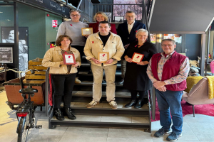 Deze Apeldoorners kregen een rood lintje