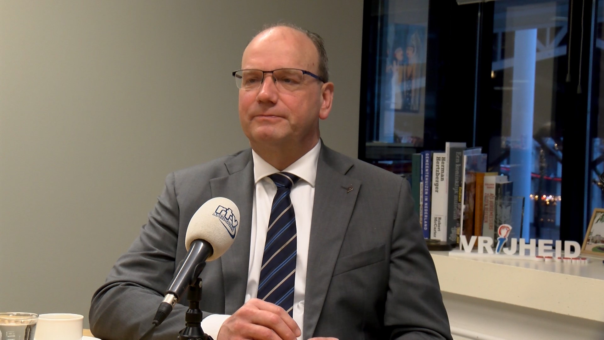 Jan Kort interviewt burgemeester Ton Heerts